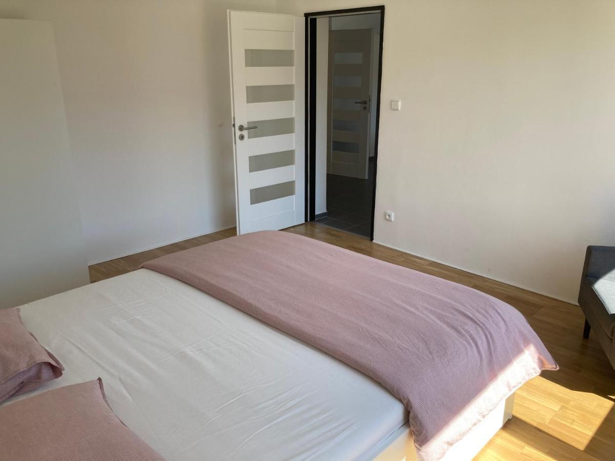 Apartman Maay Hlohovec Exterior photo